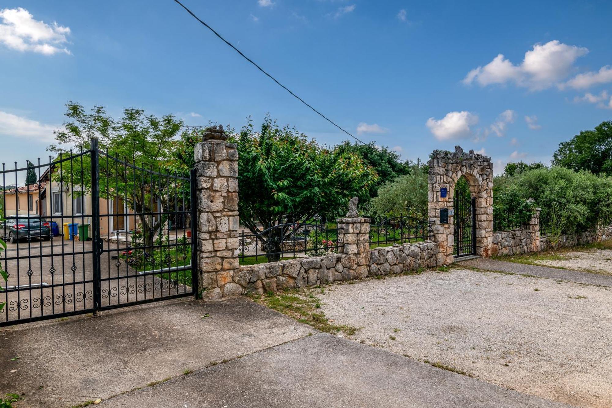 With A Parking Space - 22740 Rovinj